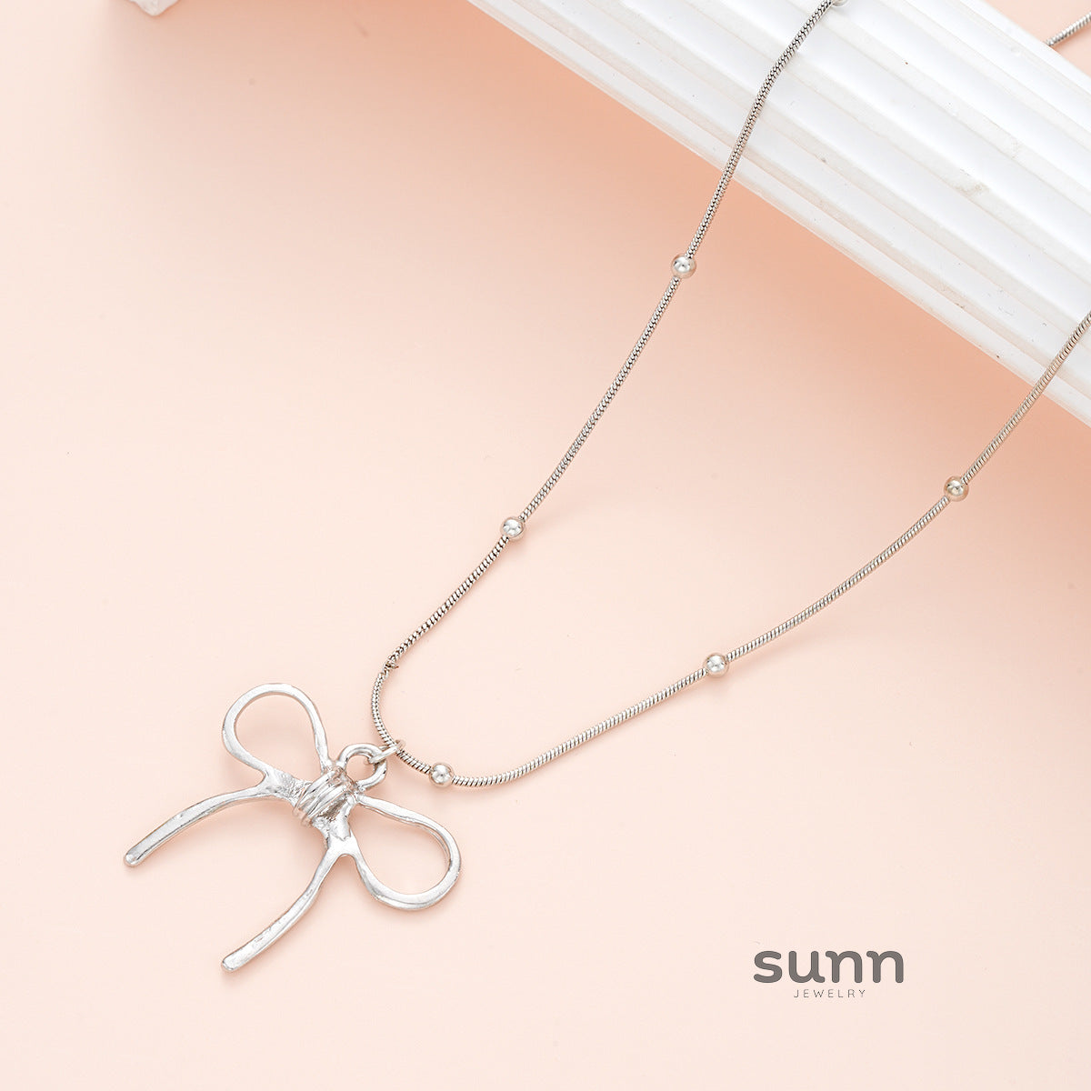 Melodie Delicate Bow Necklace [UFNW3LJU]