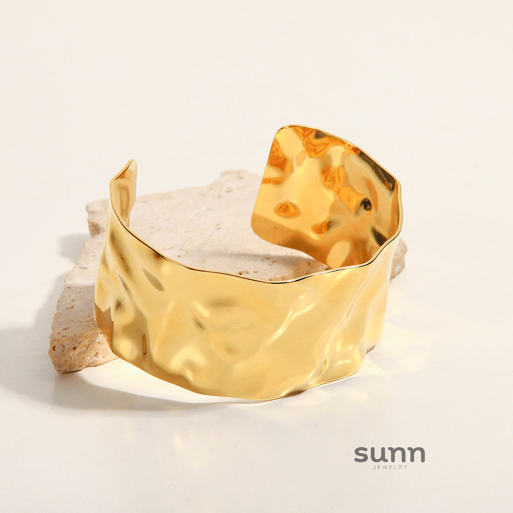 Melonie Irregular Gold Bangle [2TIC1GSM]