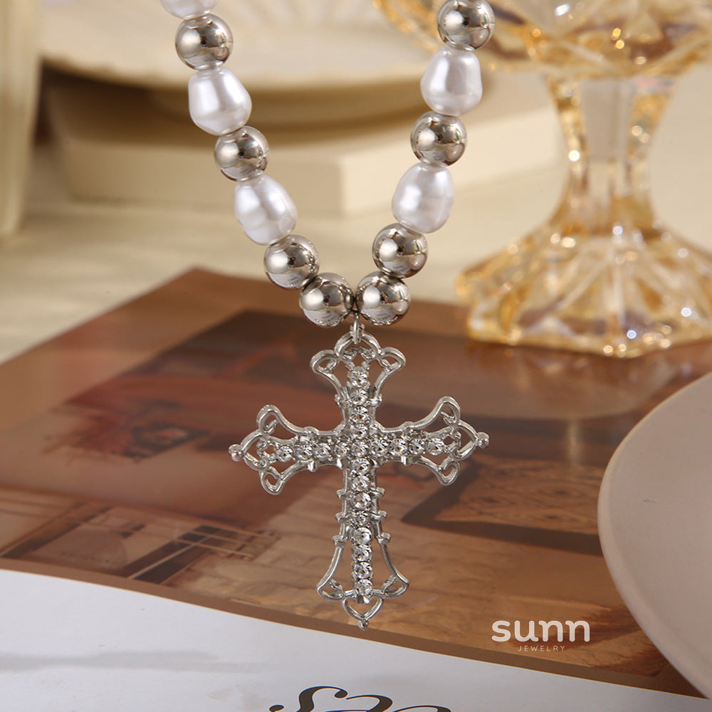 Melonie Pearl Cross Necklace [1XX54QM8]