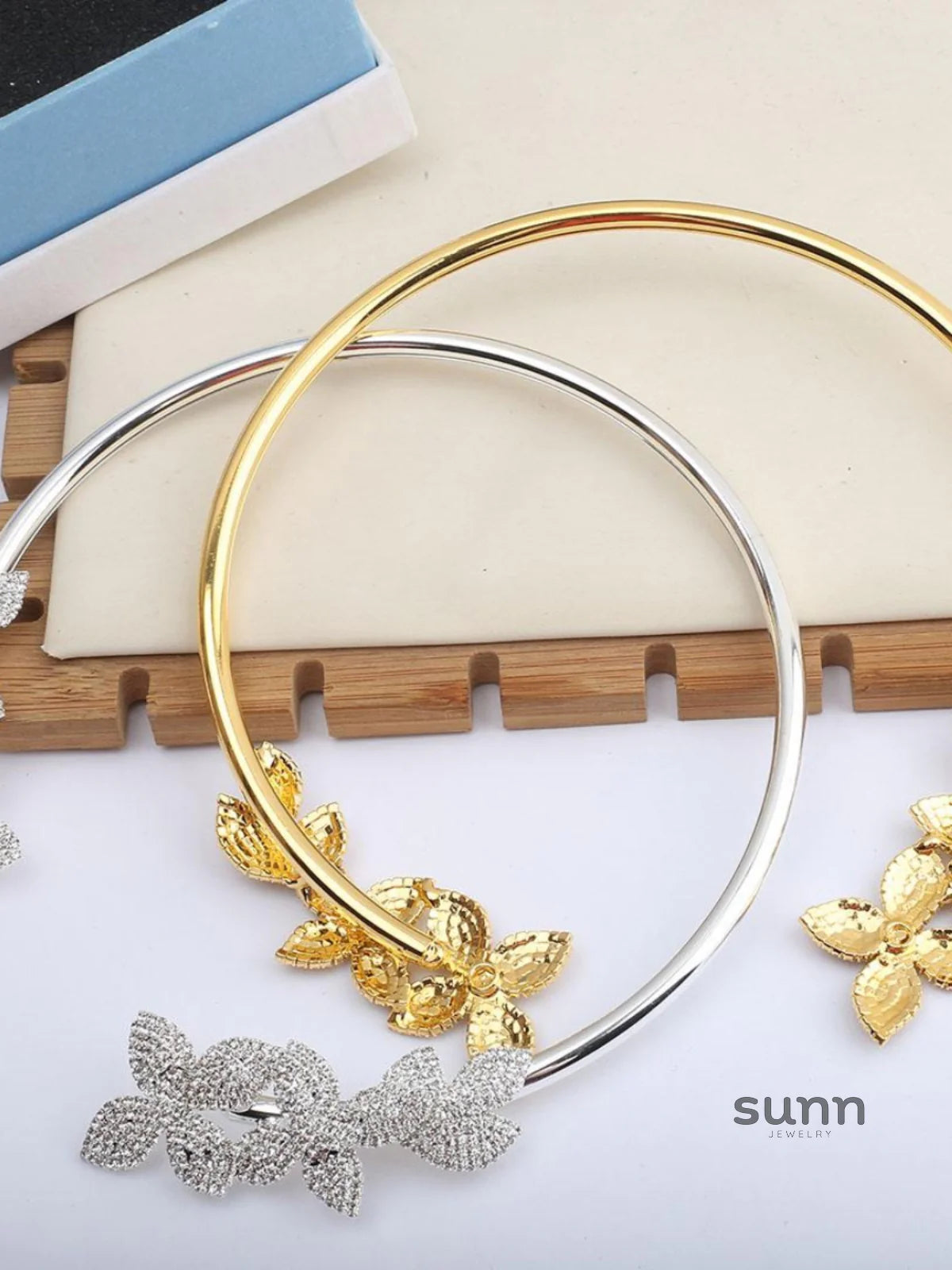Mera Floral Crystal Choker