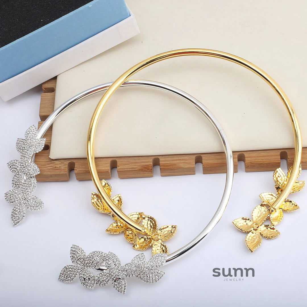 Mera Floral Crystal Choker