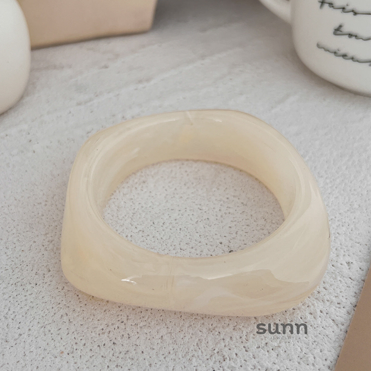 Merci Irregular Resin Bracelet Set [VVWYSTMZ]