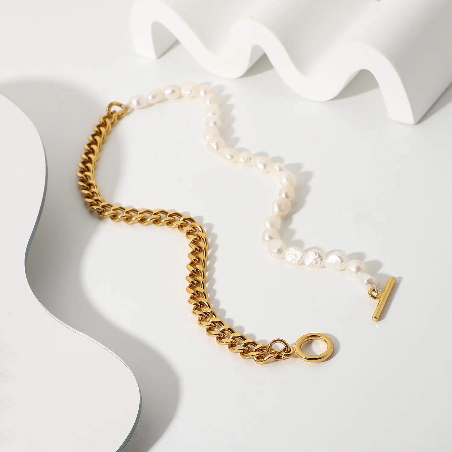 Merida Toggle Pearl Chain Necklace