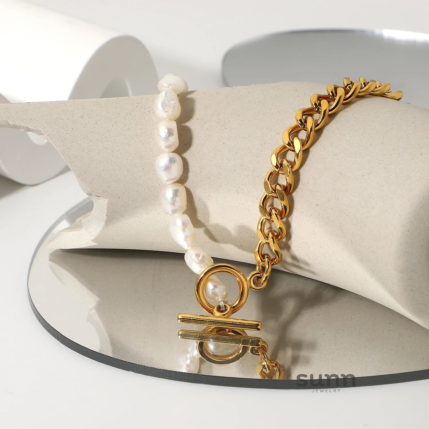 Merida Toggle Pearl Chain Necklace