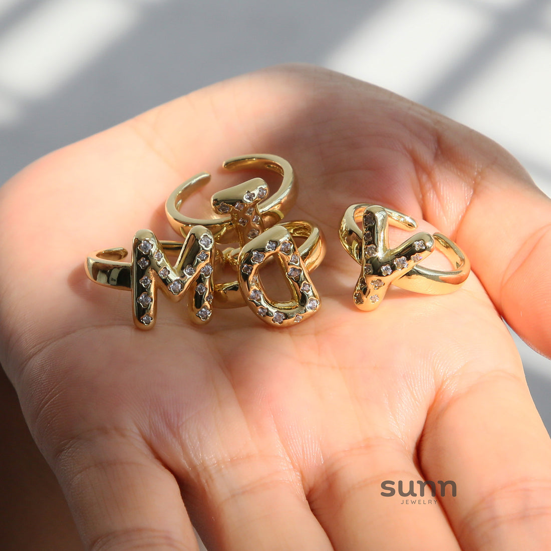Merrick Zircon Bubble Letter Ring [QD3K8QSI]