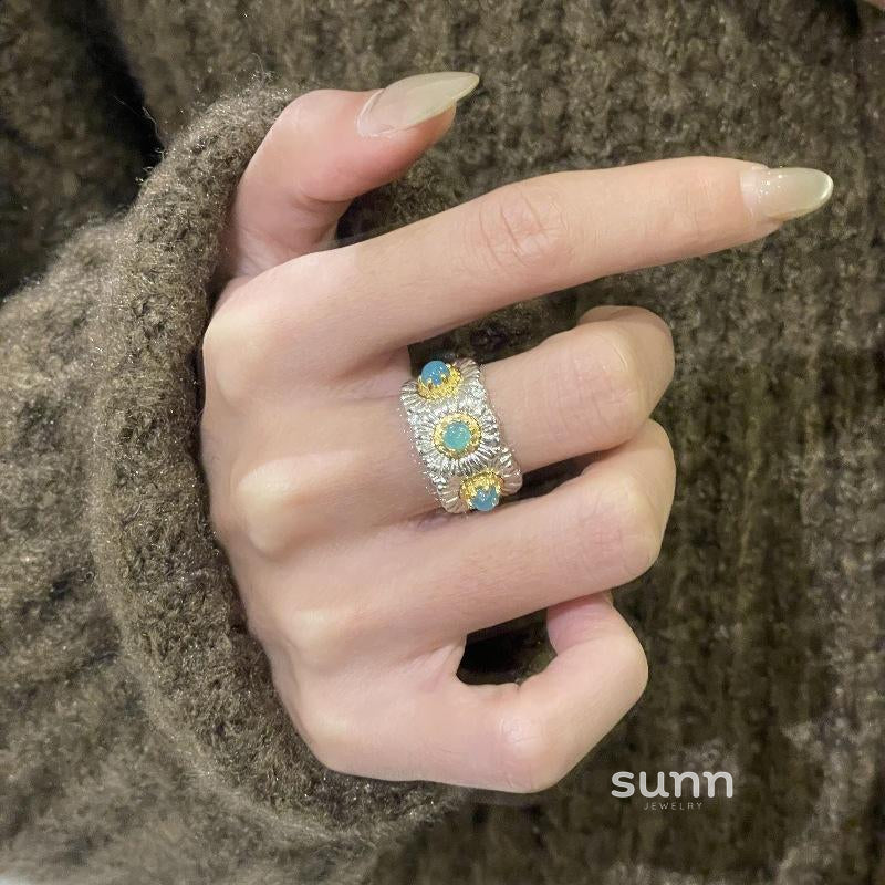 Micah Sapphire Daisy Ring [AMZI7WPI]