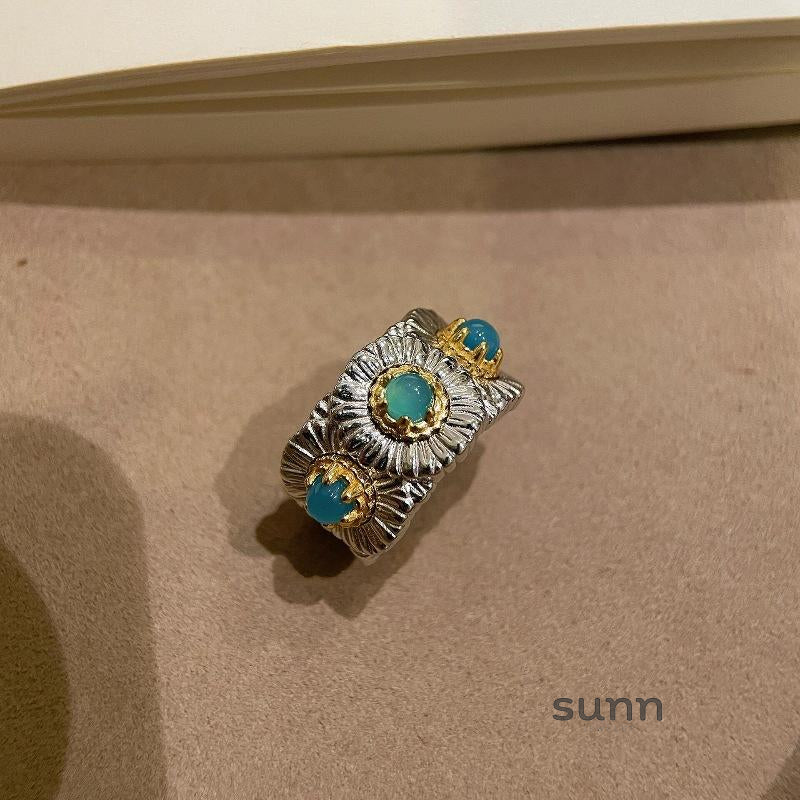 Micah Sapphire Daisy Ring [CVRIM8Z9]