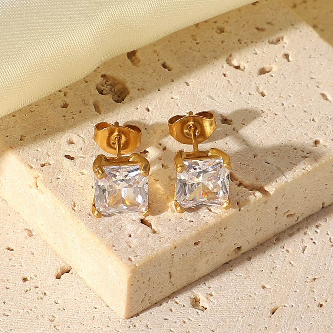 Micaiah Exquisite Square Zircon Earrings [KWK3MAR8]