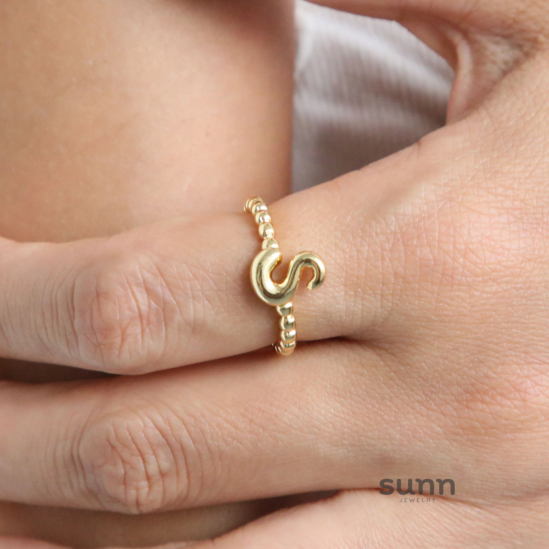 Michele Gold Bubble Letter Ring [ZKSRS8IR]