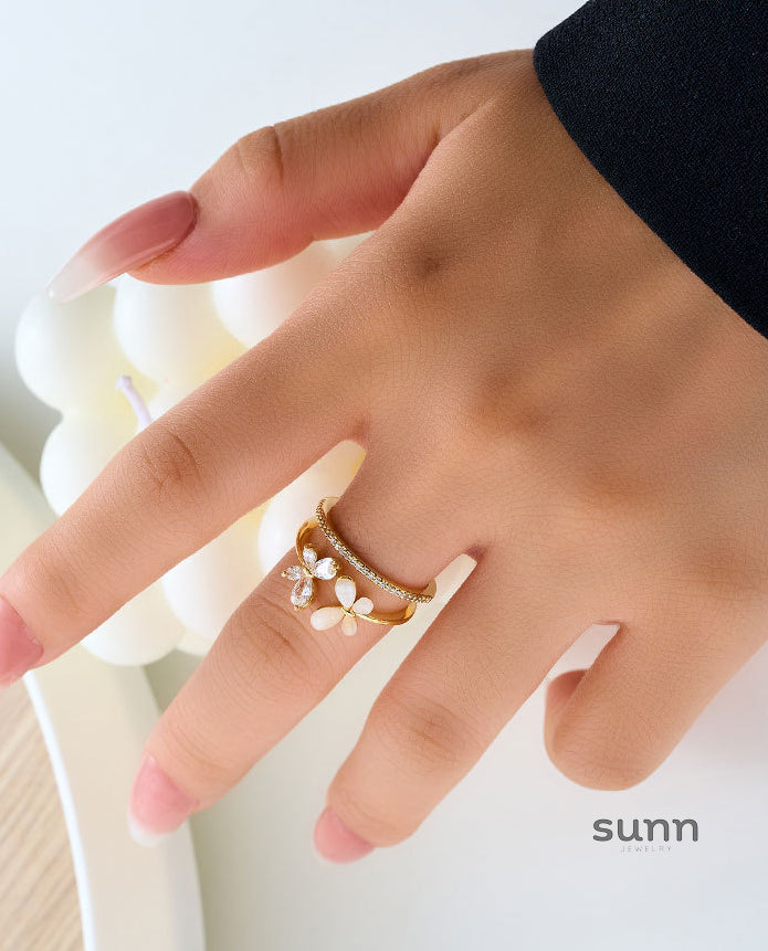 Mikaela Butterfly Cat Eye Ring [O33N9G9J]