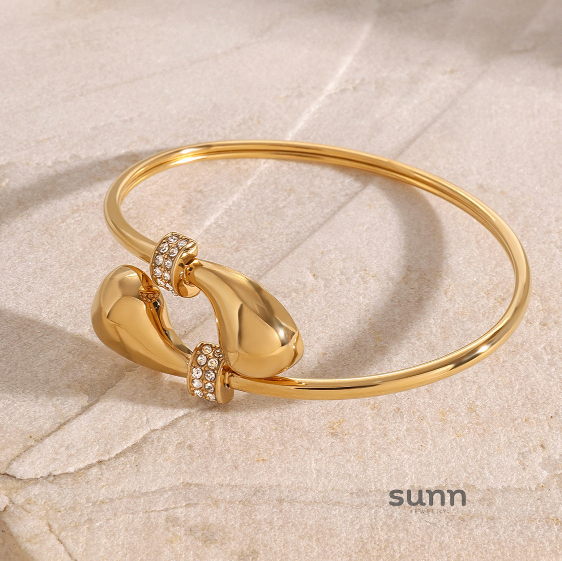 Mikaela Crystal Waterdrop Bangle [QM15TM39]
