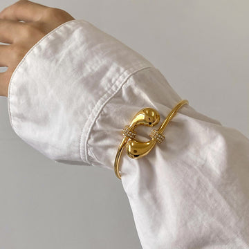Mikaela Crystal Waterdrop Bangle [TI3UY0AH]
