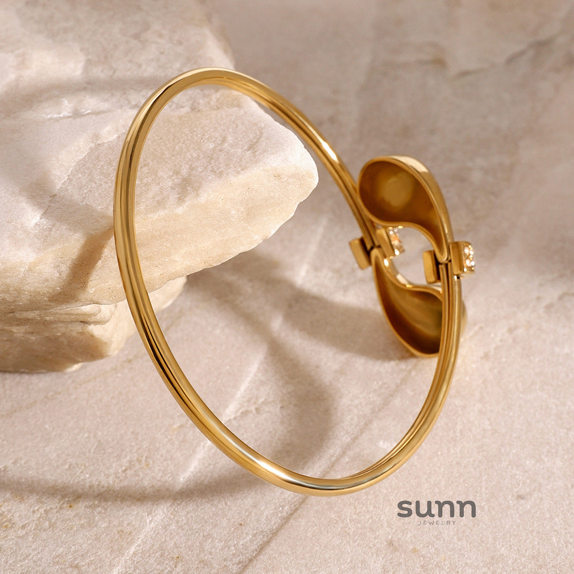 Mikaela Crystal Waterdrop Bangle [0E72KO1B]