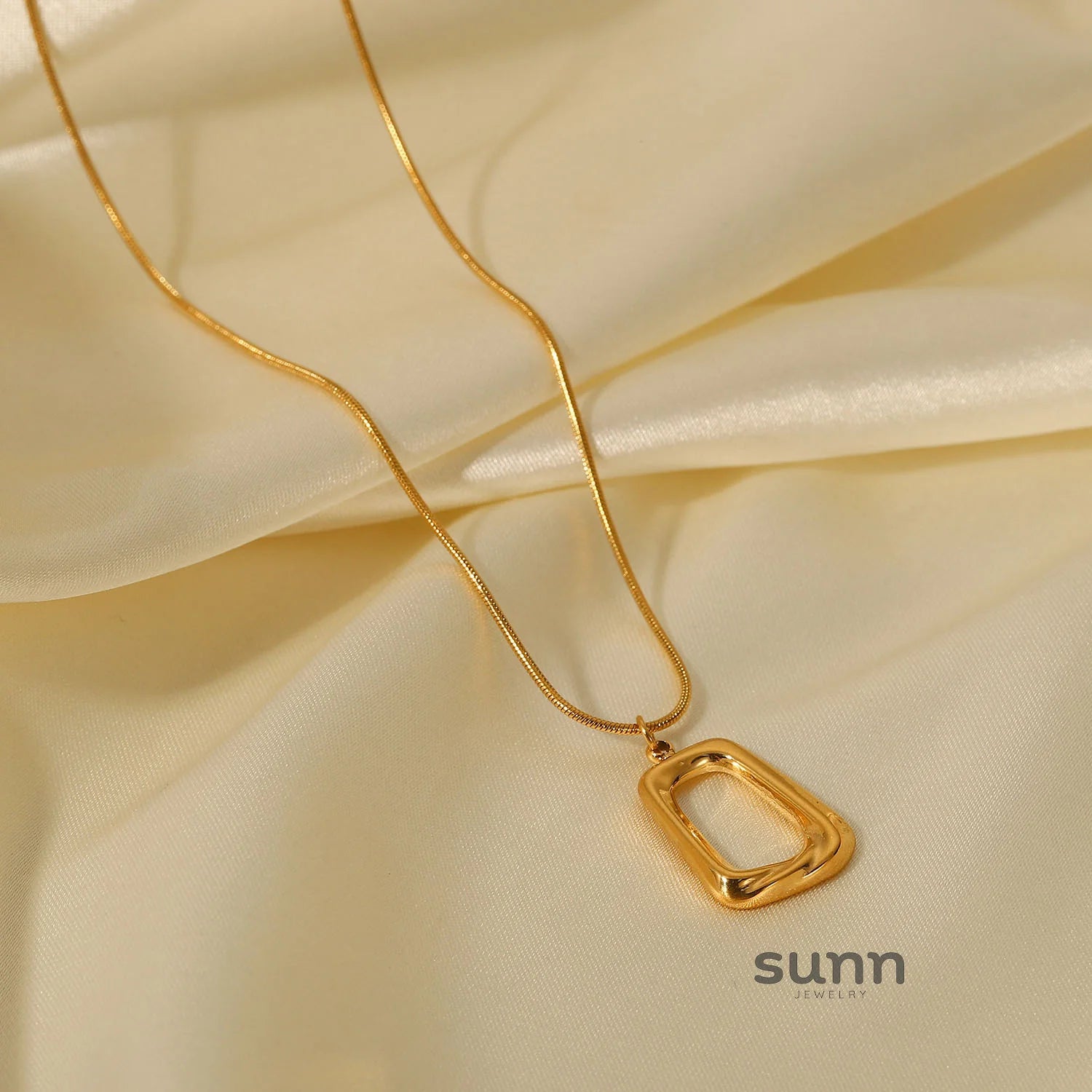 Mikayla Gold Geometric Necklace