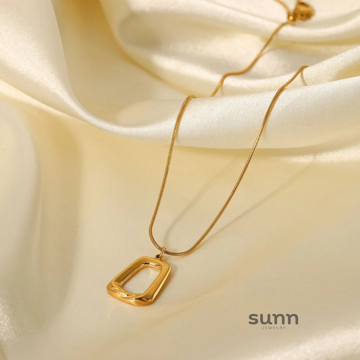 Mikayla Gold Geometric Necklace