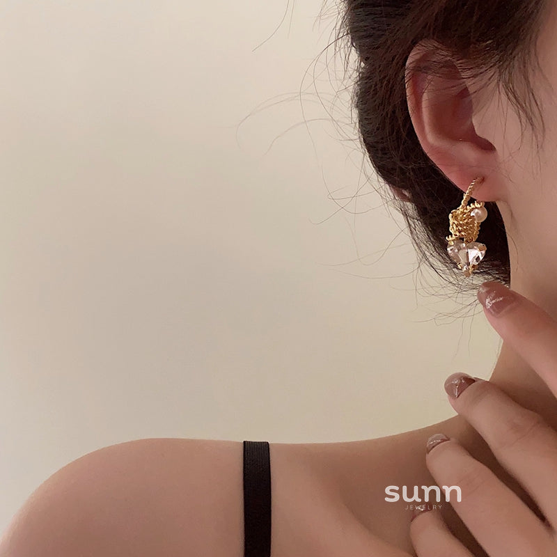 Mikenna Pearl Heart Earrings [5VD44K4J]
