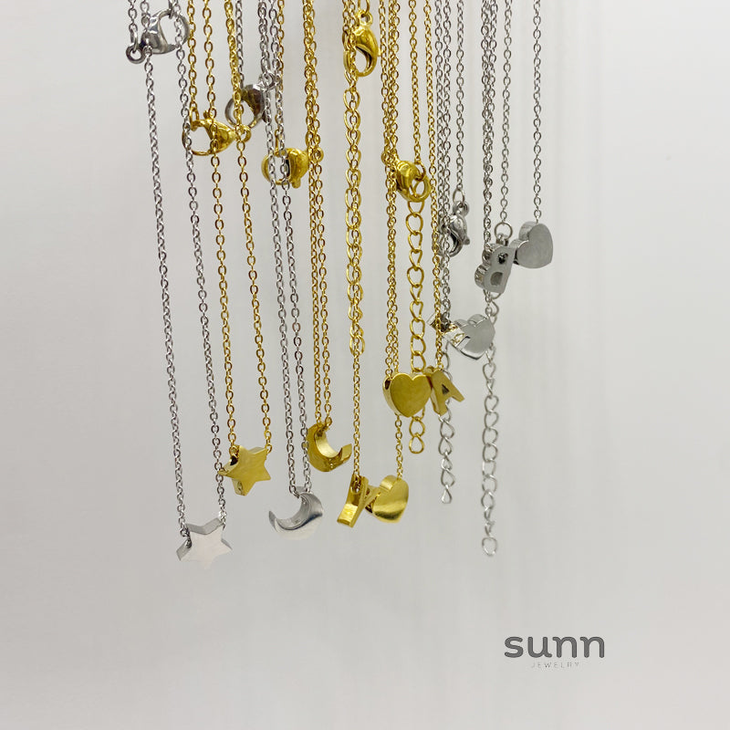 Mila Delicate Initial Necklace [BLAUP3ZM]