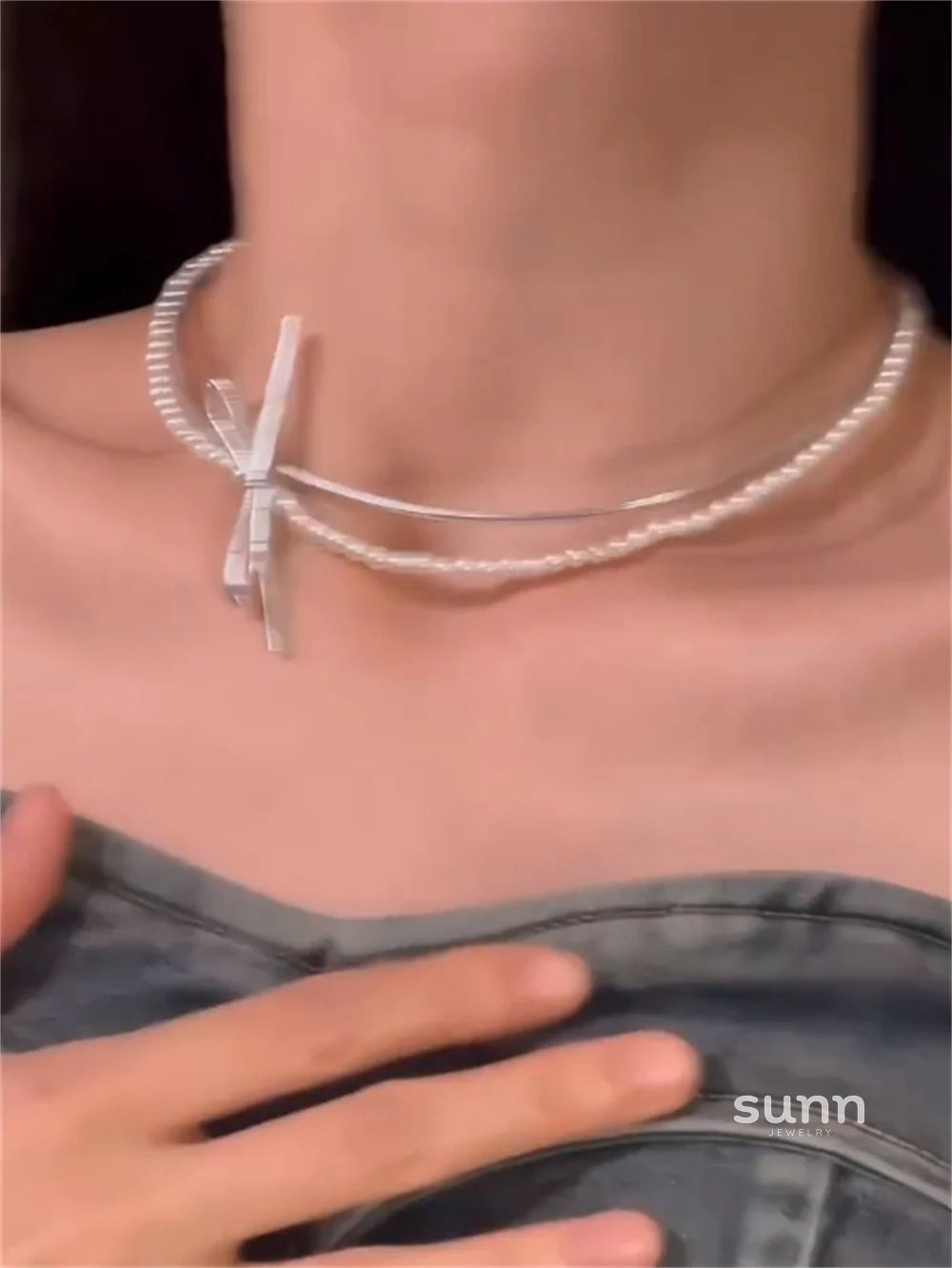 Mila Pearl Bow Necklace