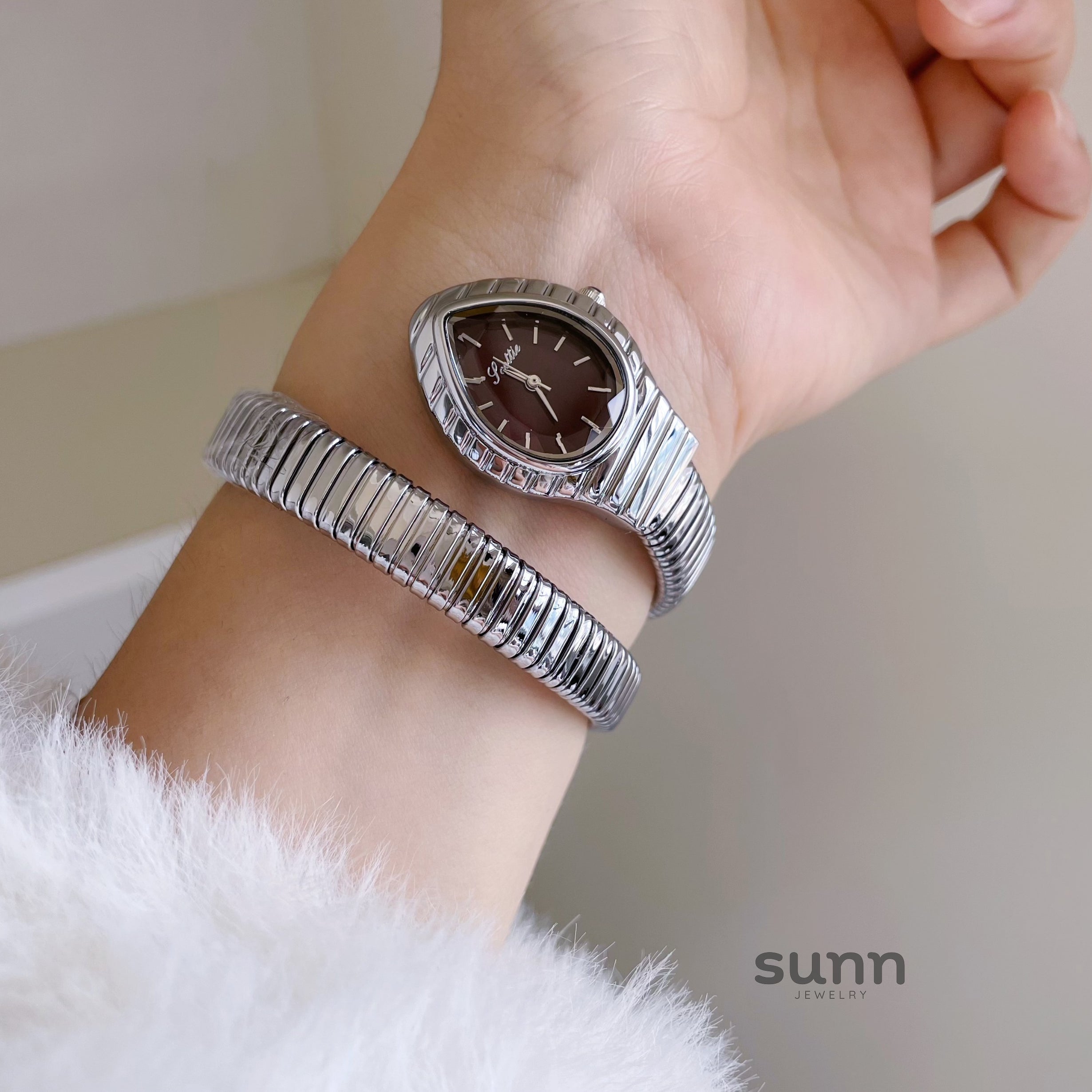 Milagros Coiled Serpent Watch [IKTEWMBD]