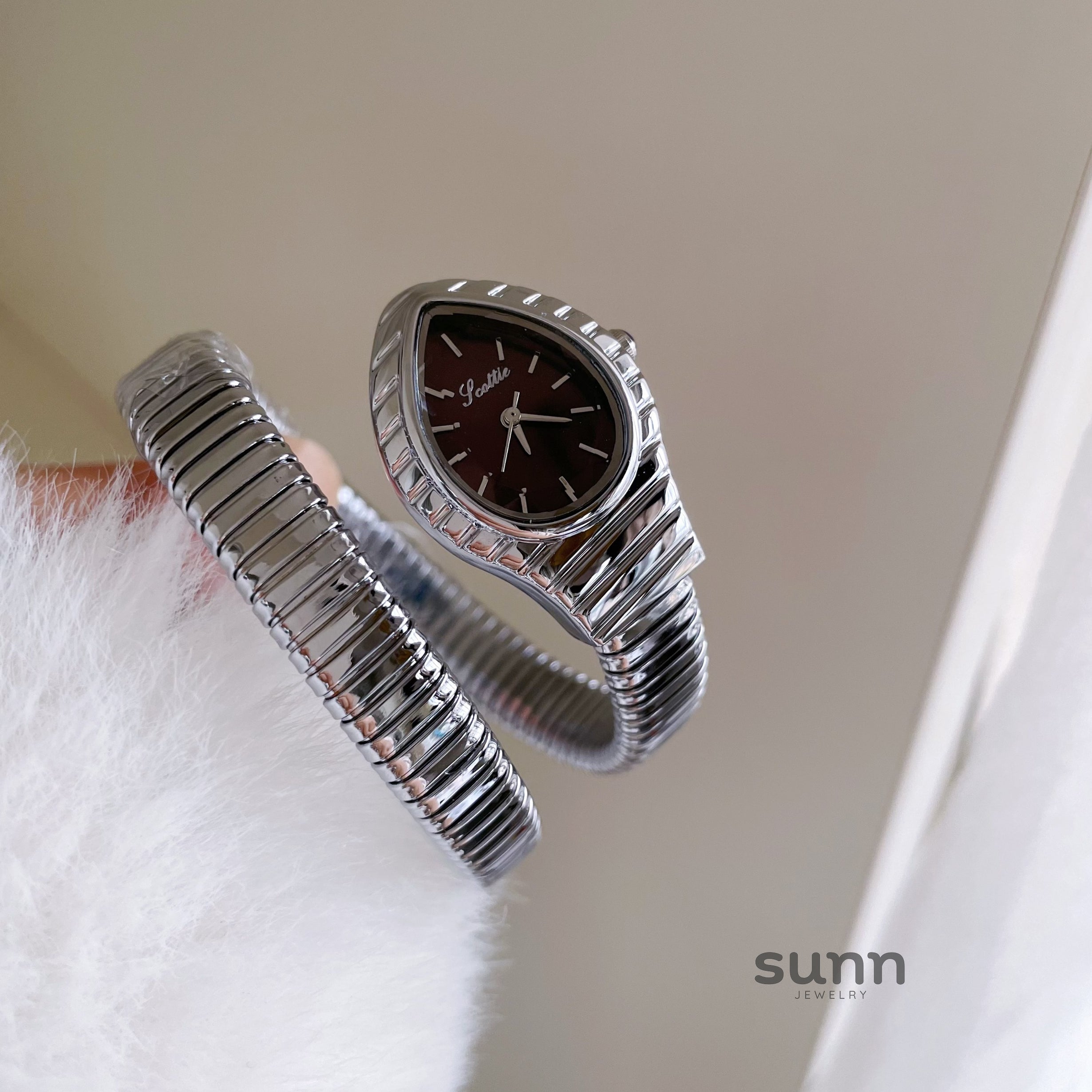 Milagros Coiled Serpent Watch [T1I3DZY2]