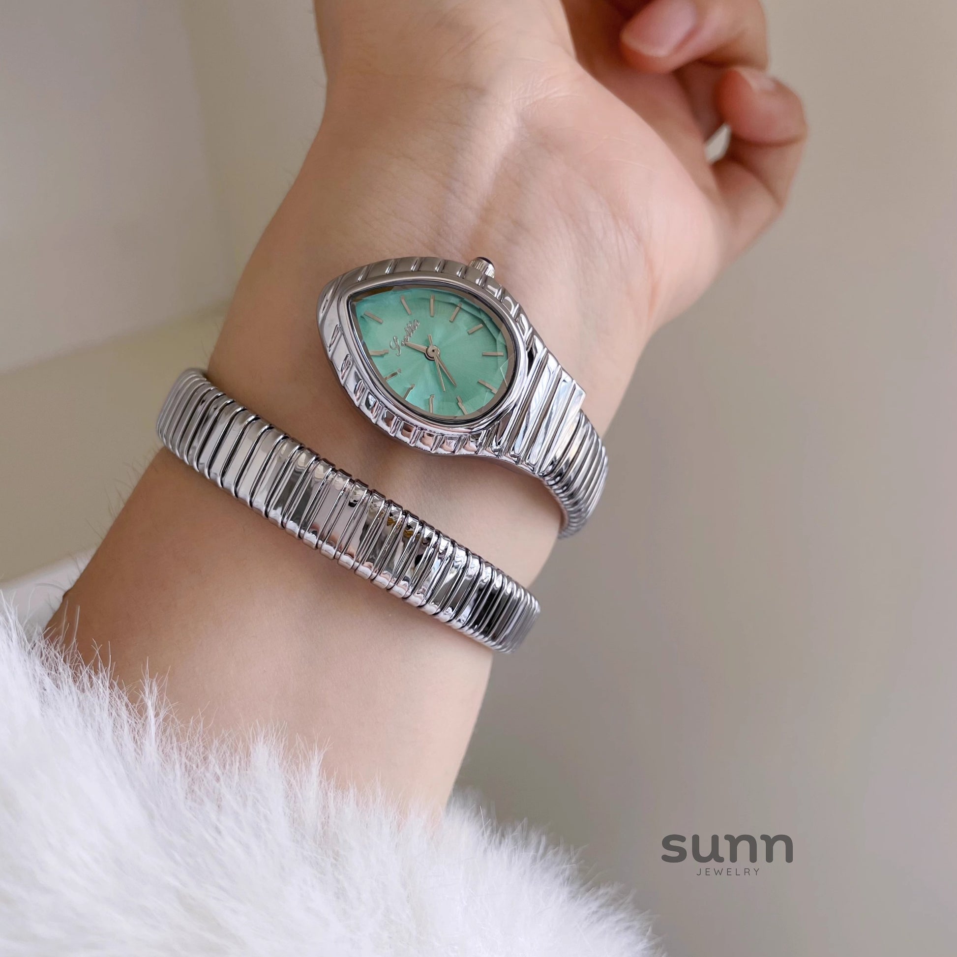 Milagros Coiled Serpent Watch [6ELC5Y34]