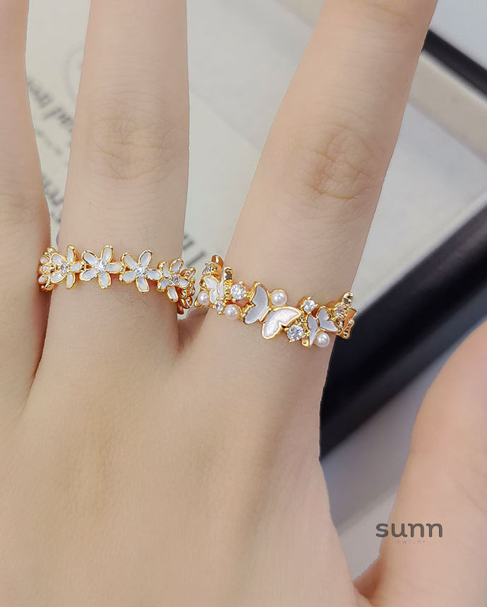 Milena Butterfly Enamel Ring [DK8XTHXJ]