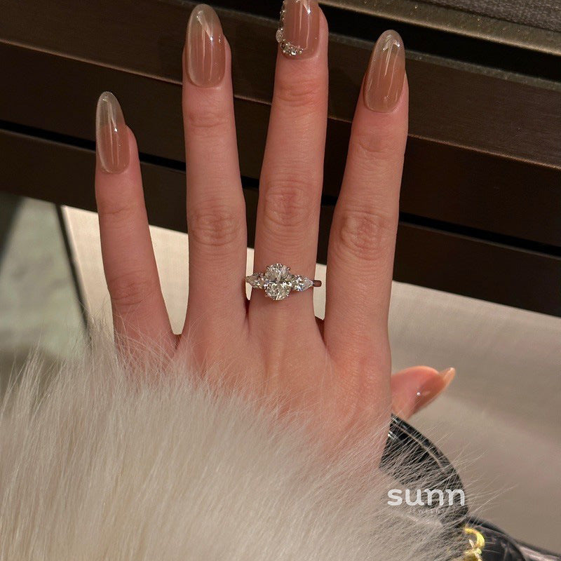 Millie Radiant Zircon Ring [ZFKM7SLG]