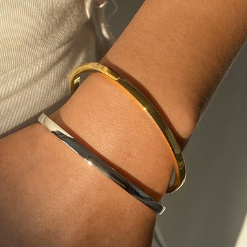 Minerva Glossy Buckle Bracelet [UWHIXRZC]