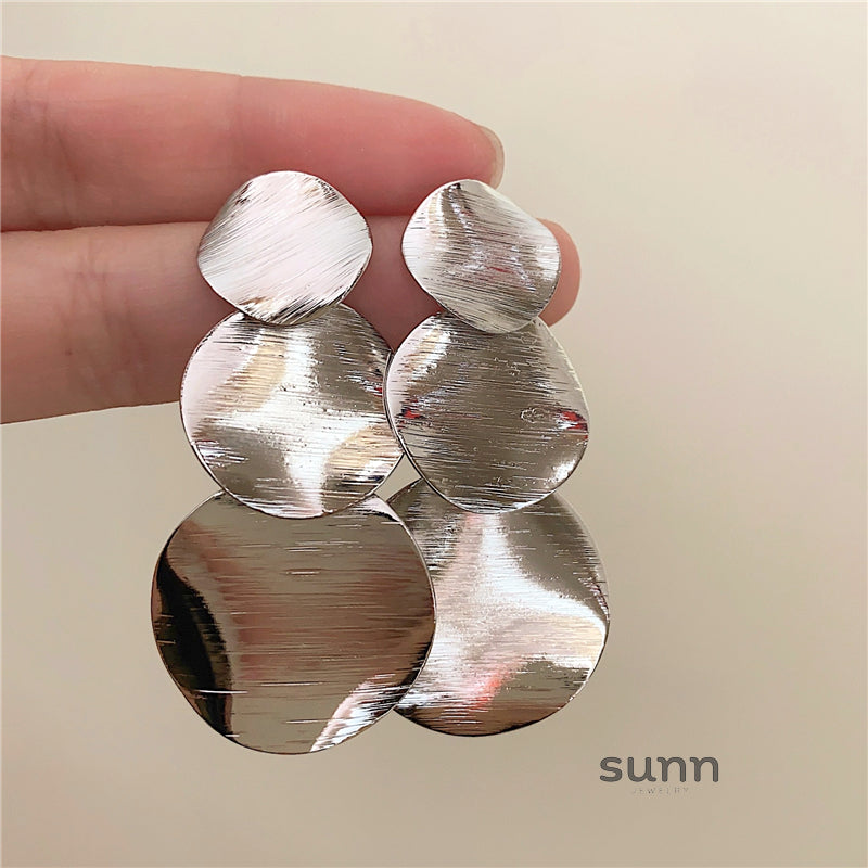 Minka Layered Brushed Earrings [A31OT6NB]