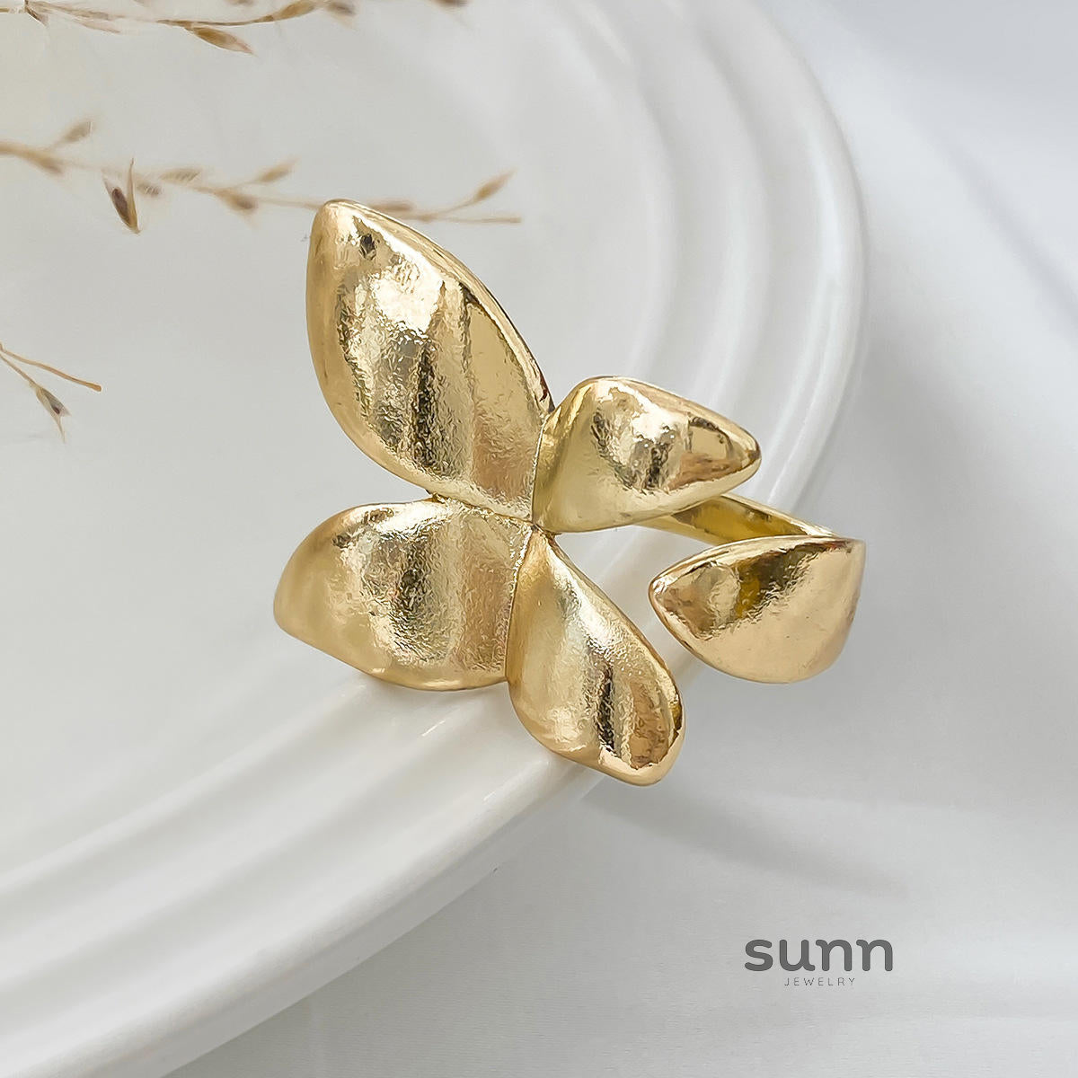 Miracle Glossy Butterfly Bow Ring [4ZMXRZHC]