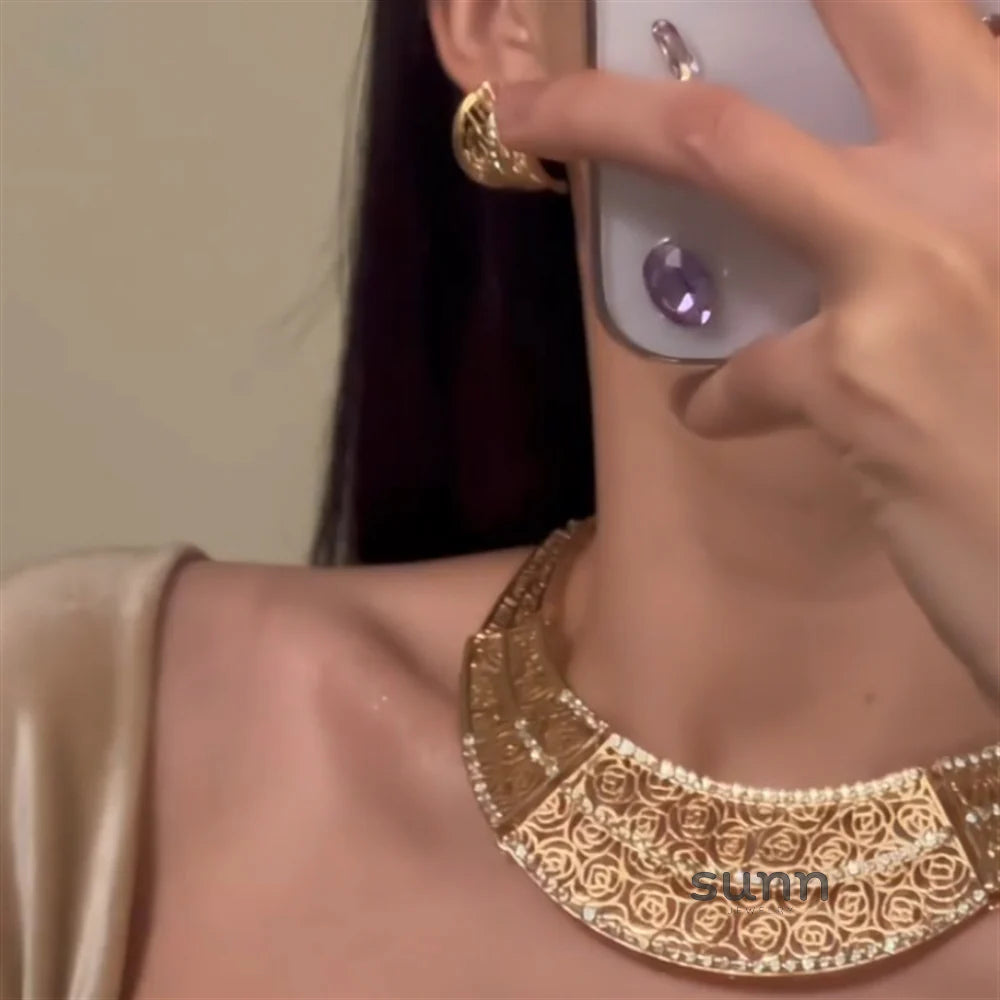 Miral Statement Floral Necklace Set