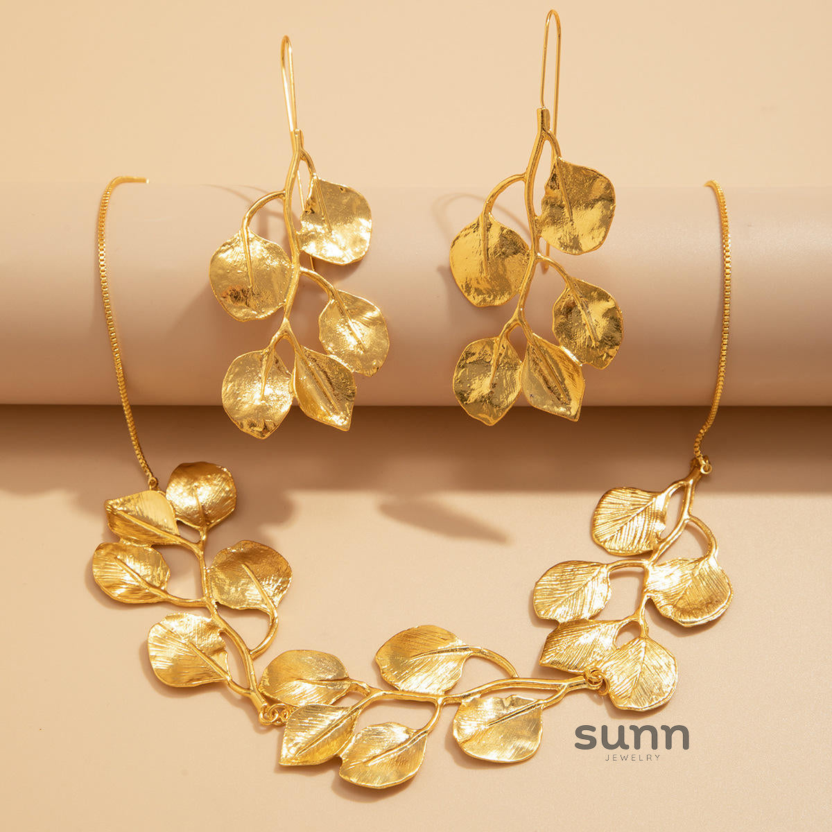 Miri Leaf Tassel Necklace [BBHODVSM]