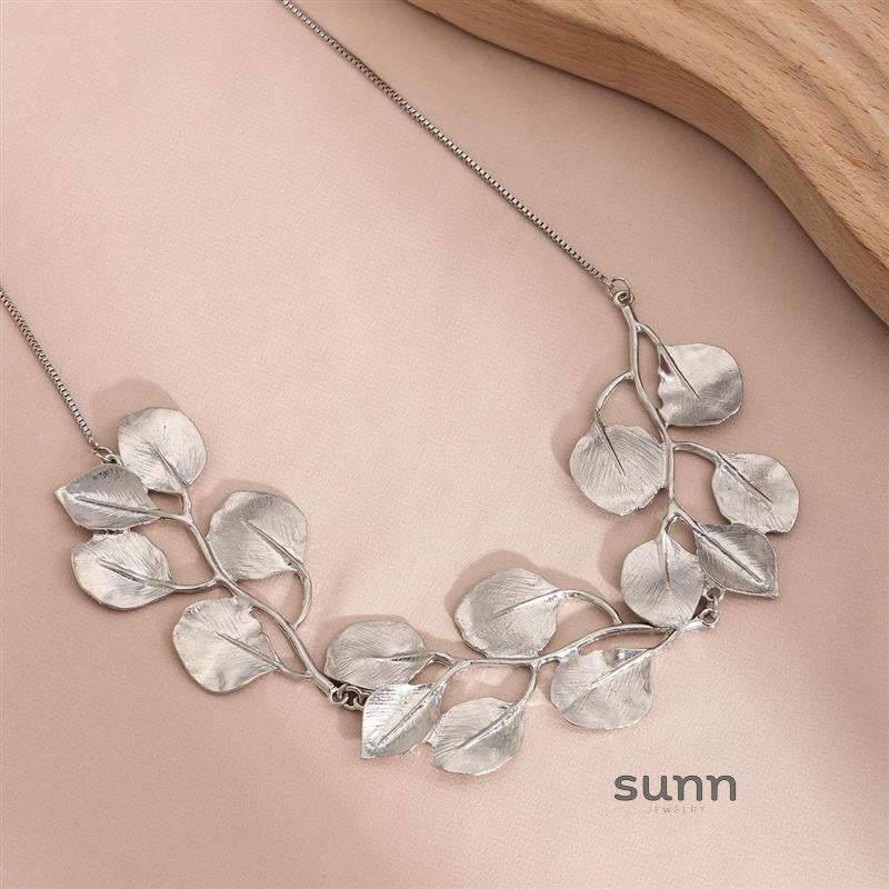 Miri Leaf Tassel Necklace [LERG5NE3]