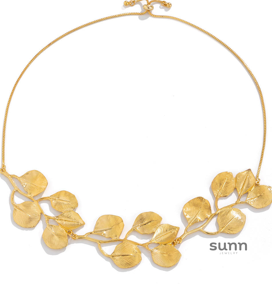 Miri Leaf Tassel Necklace [F6YQHQXL]