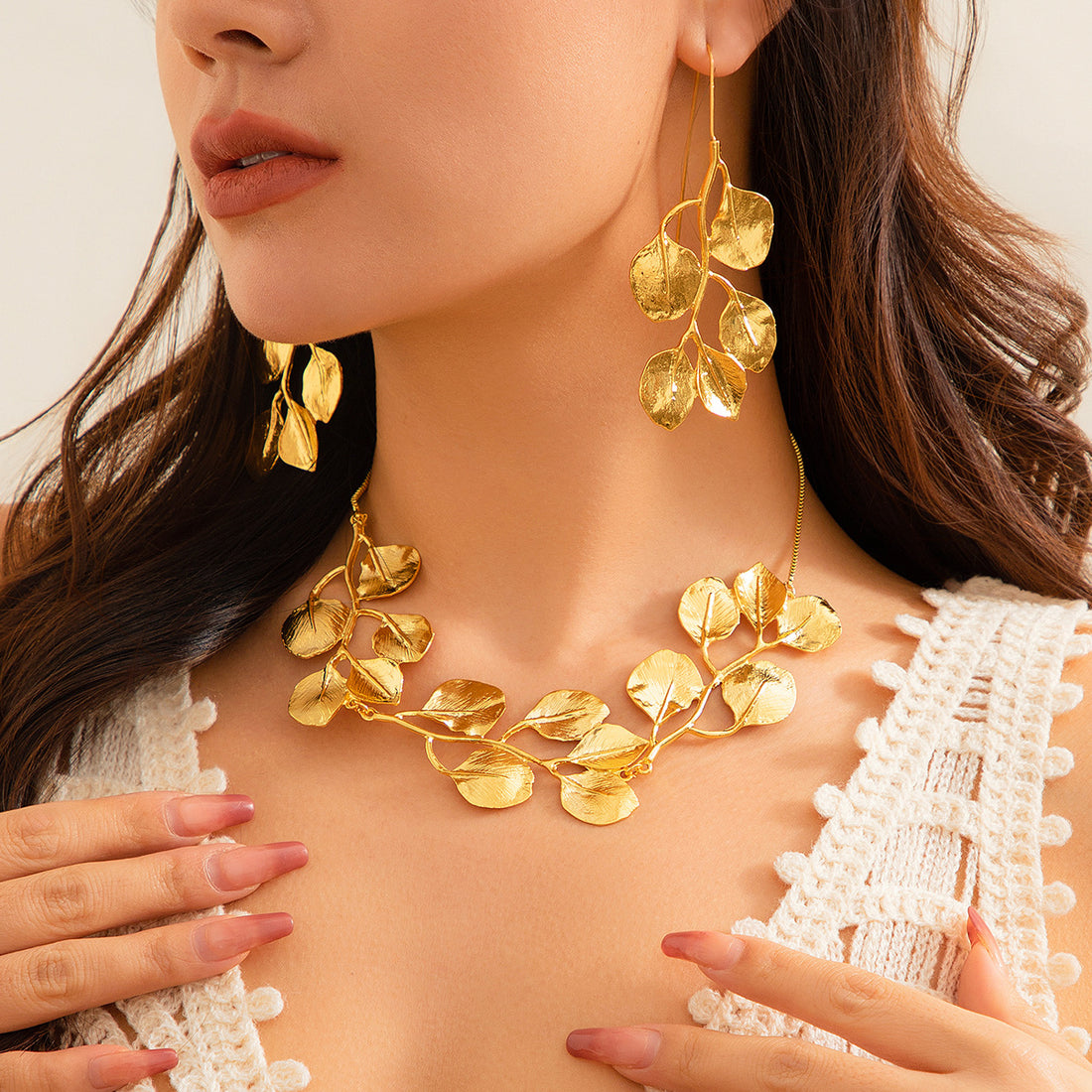 Miri Leaf Tassel Necklace [CPCXZ1WJ]