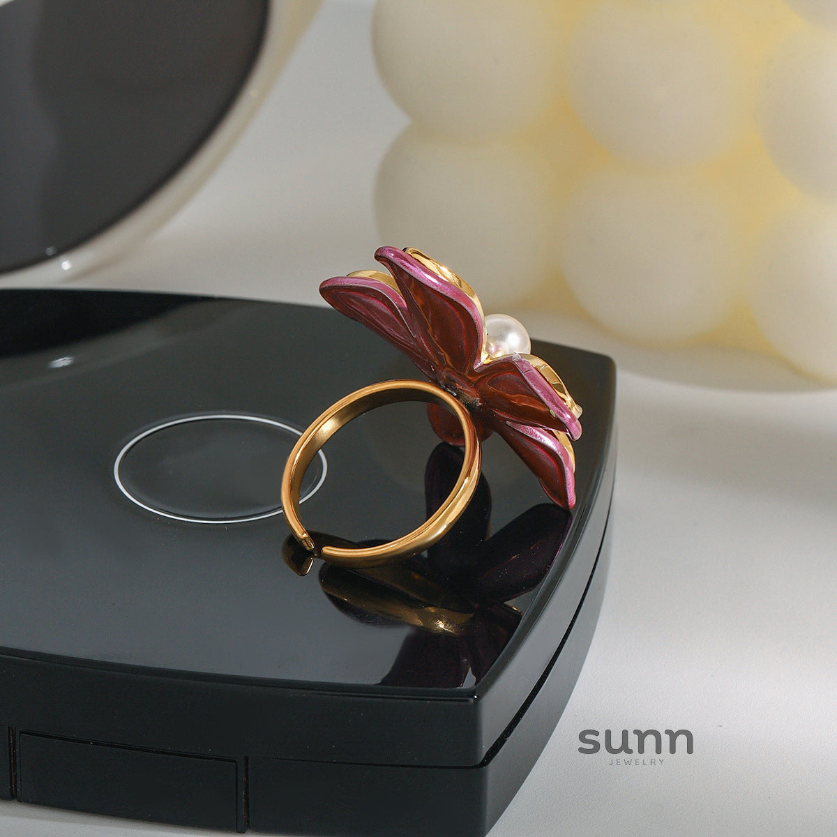 Miriam Floral Pearl Ring [LX696SMA]