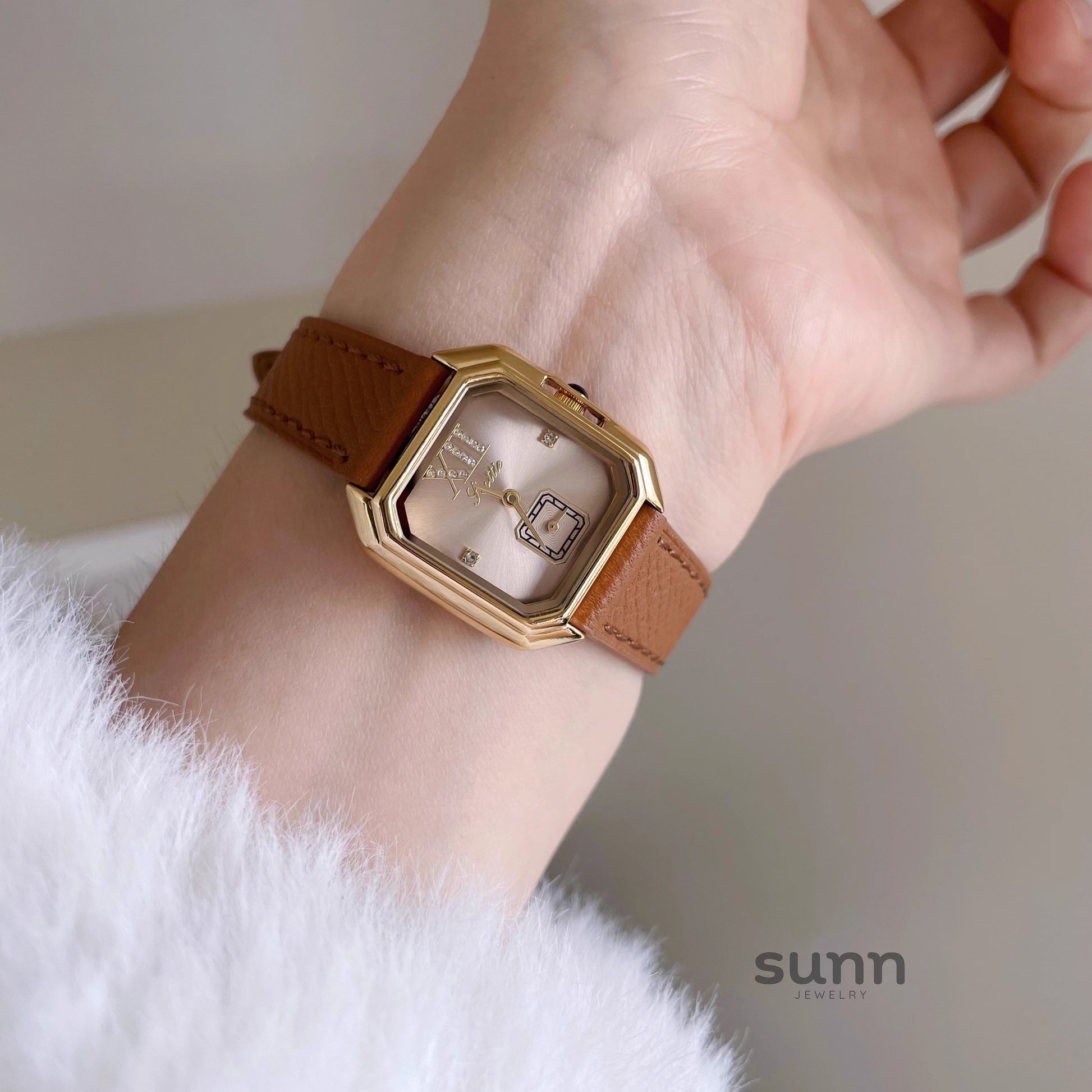 Mirielle Elegant Square Leather Watch [K9J2N88Z]