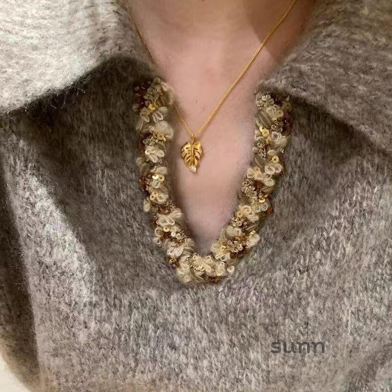 Mirielle Sculpted Gold Leaf Necklace