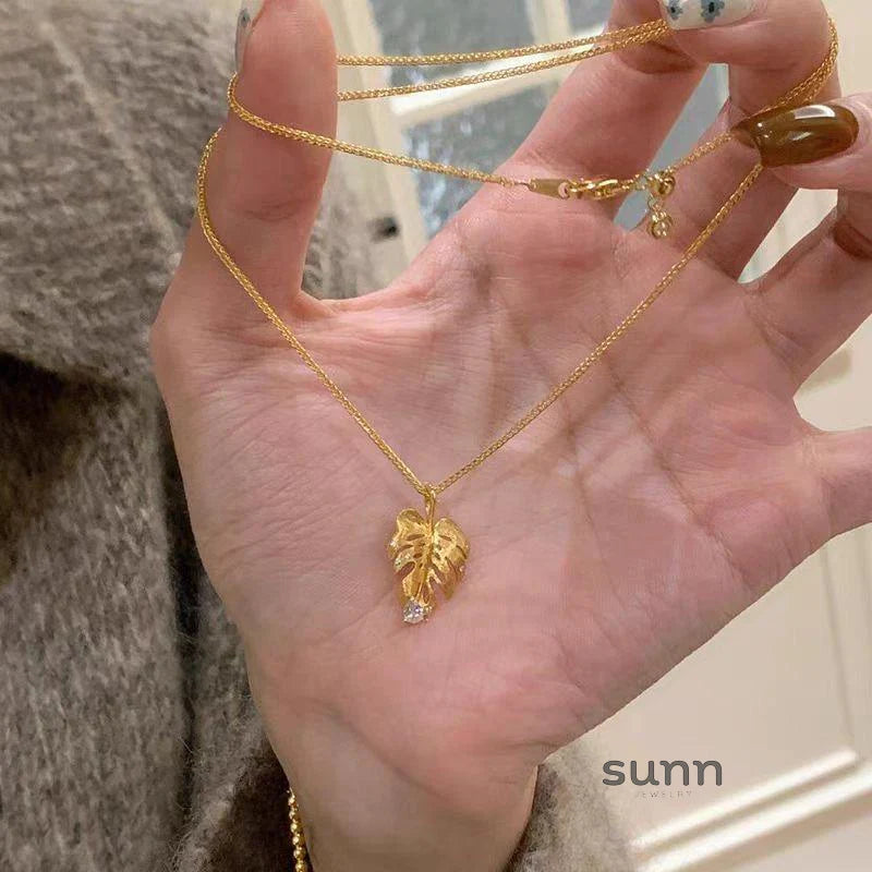 Mirielle Sculpted Gold Leaf Necklace