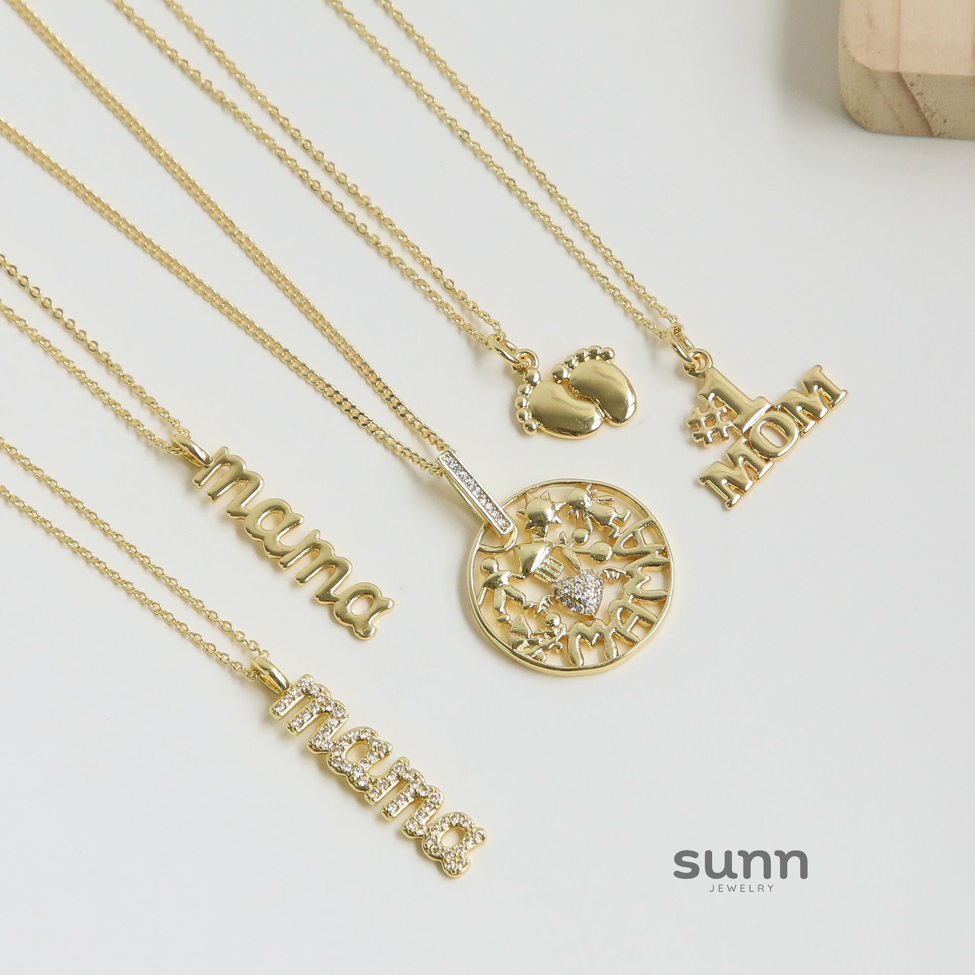 Mirra Golden Mama Necklace [C08ONMB8]