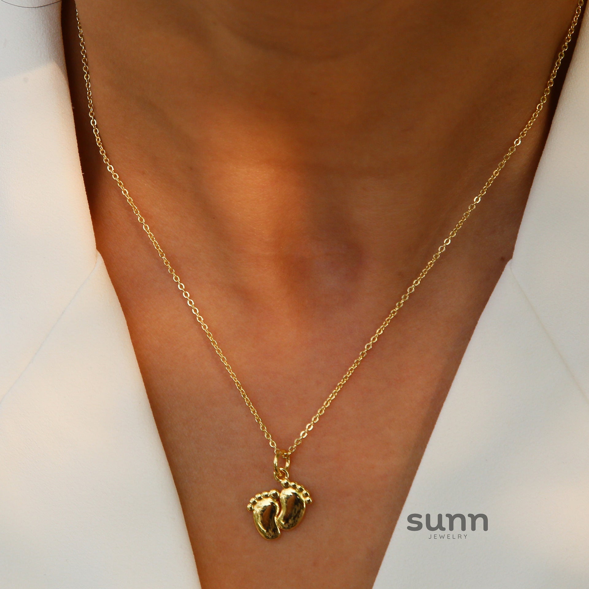 Mirra Golden Mama Necklace [DP6T259T]