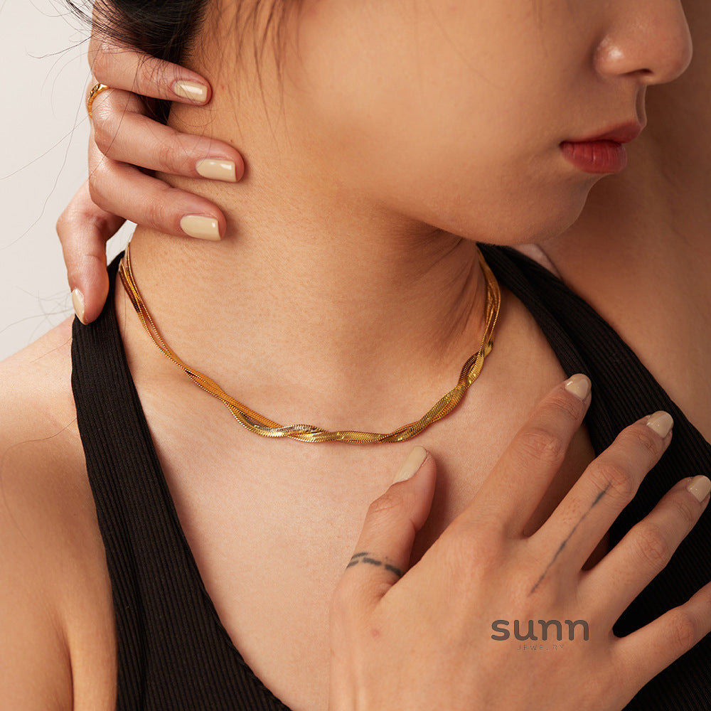 Miryam Gold Geometric Chain Necklace [3A68JIRW]
