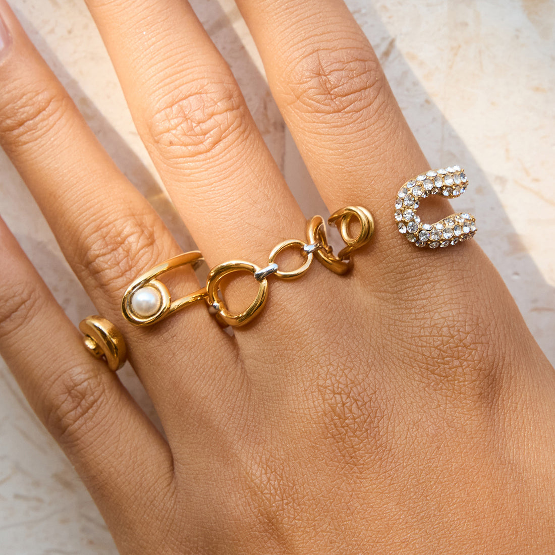 Mishika Paperclip Pearl Ring [0RTRCMNL]