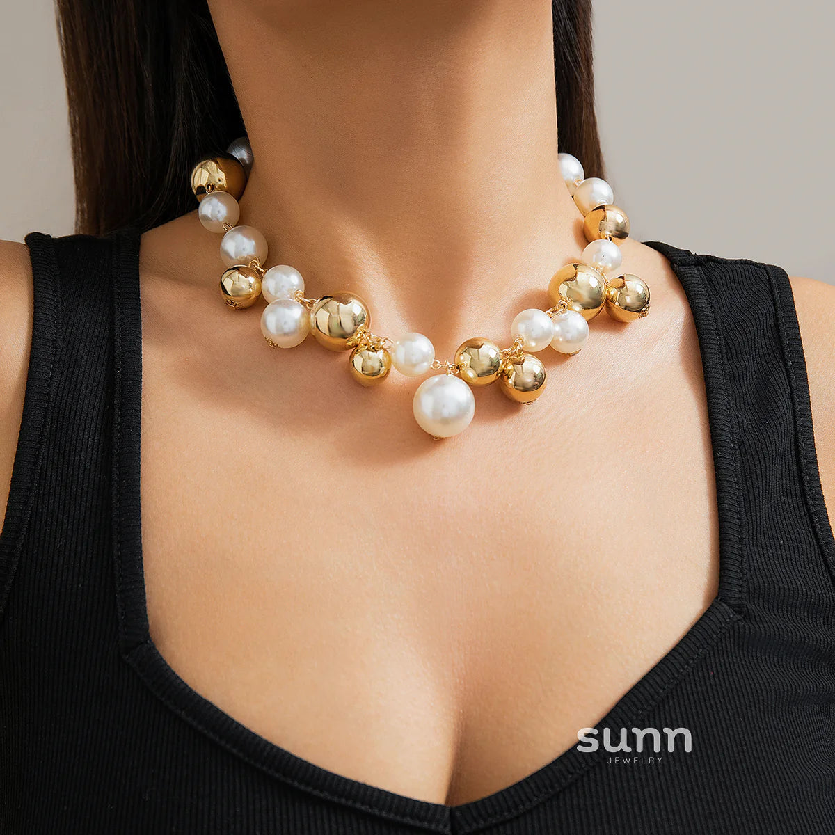 Misty Bold Bead Choker Necklace