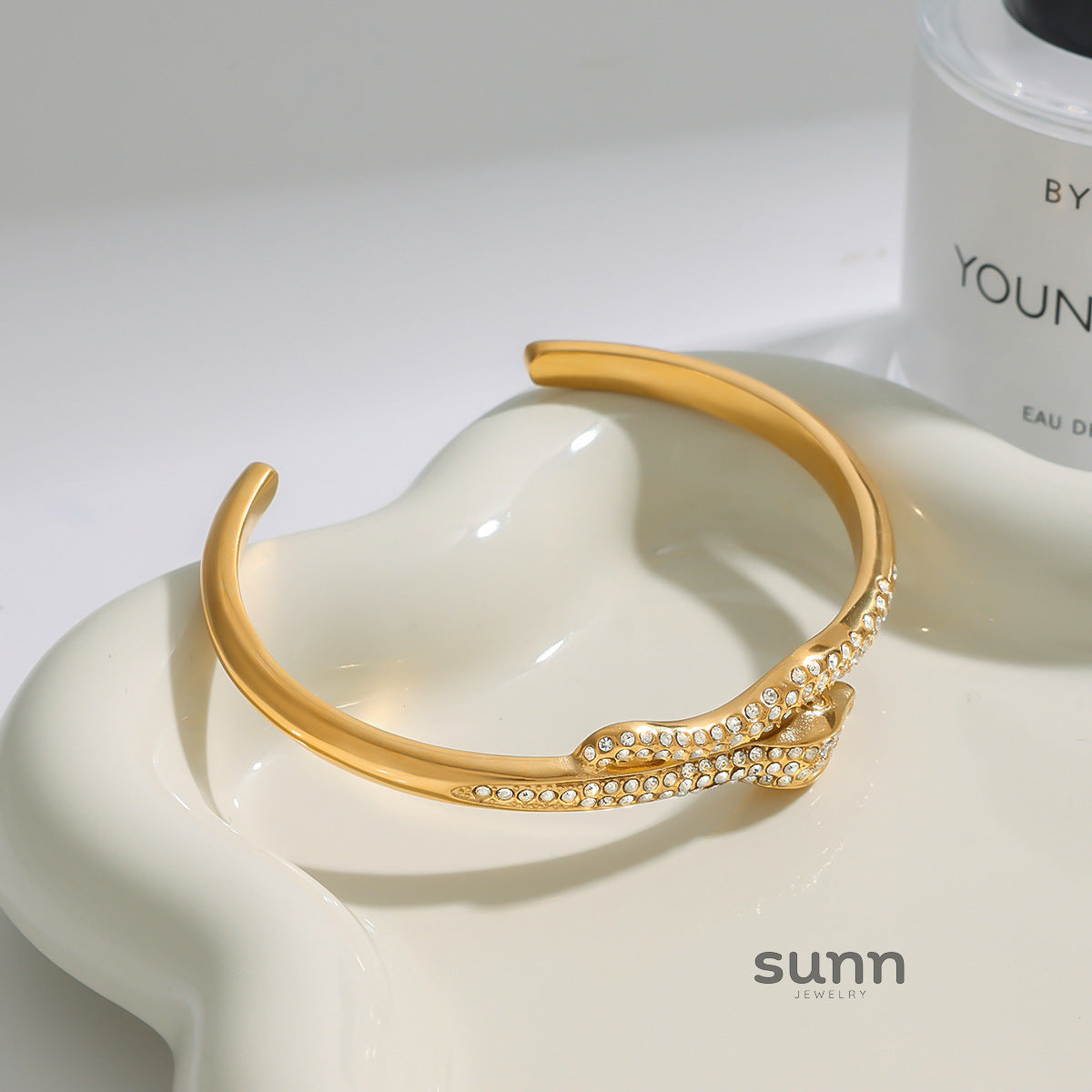 Miya Serpent Cuff Bracelet [KXHS0L69]