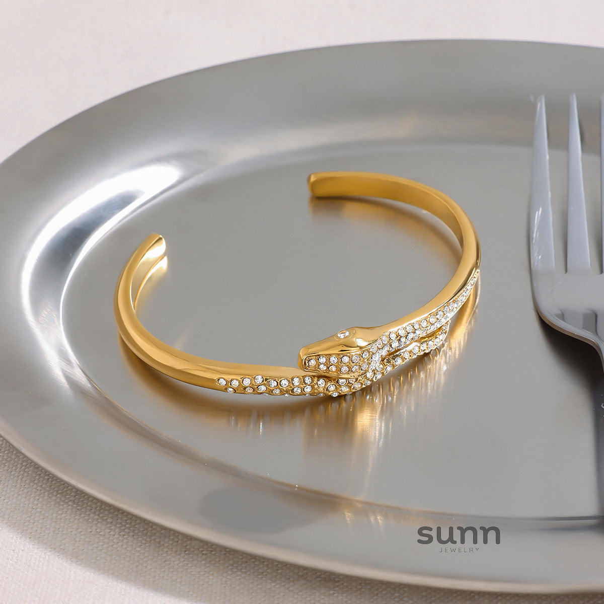 Miya Serpent Cuff Bracelet [LFQ88STA]