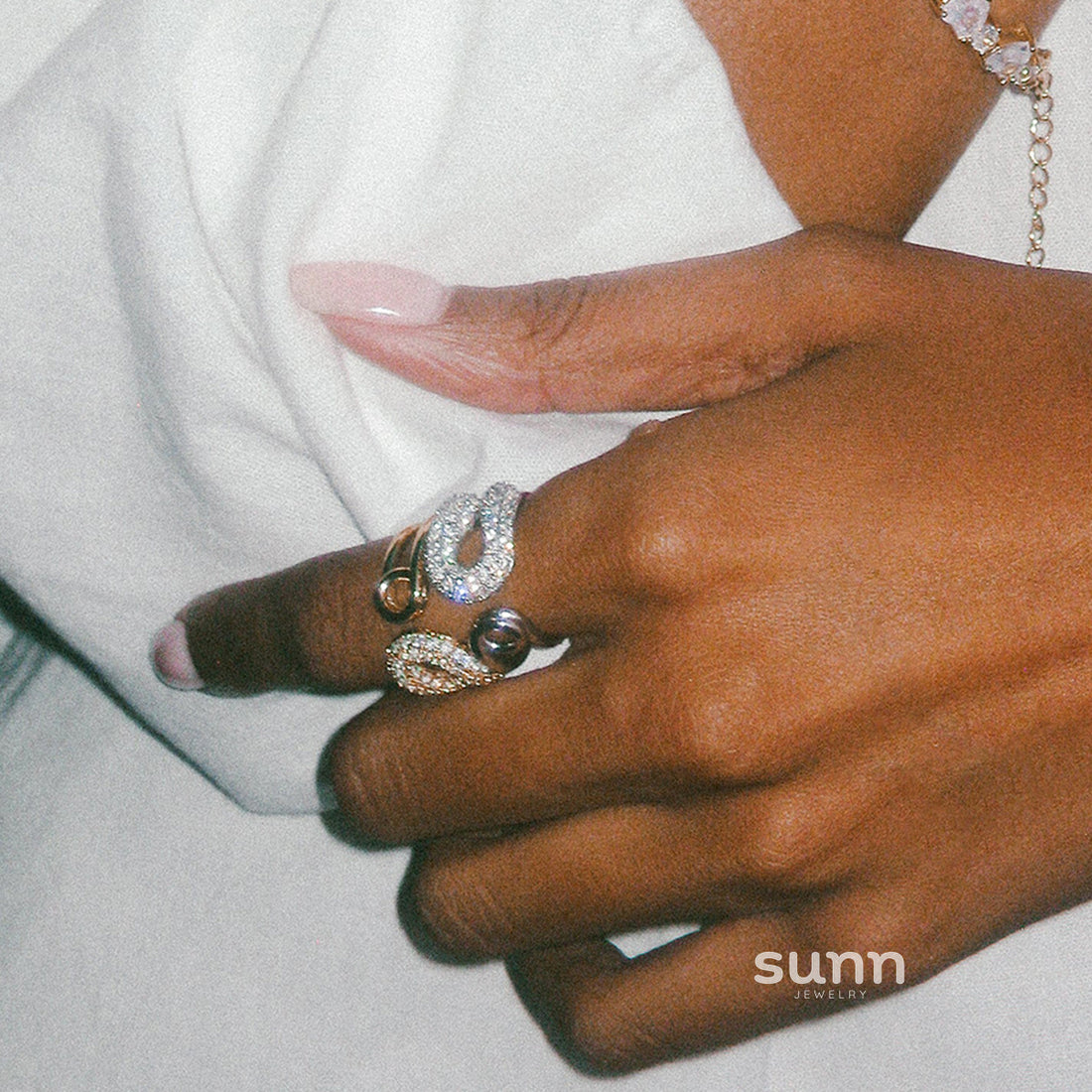 Miyana Paperclip Rhinestone Ring [XW5ZWKZ9]
