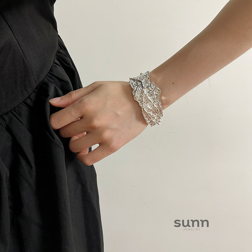 Monae Asymmetric Textured Bracelet [OEQNUA7V]