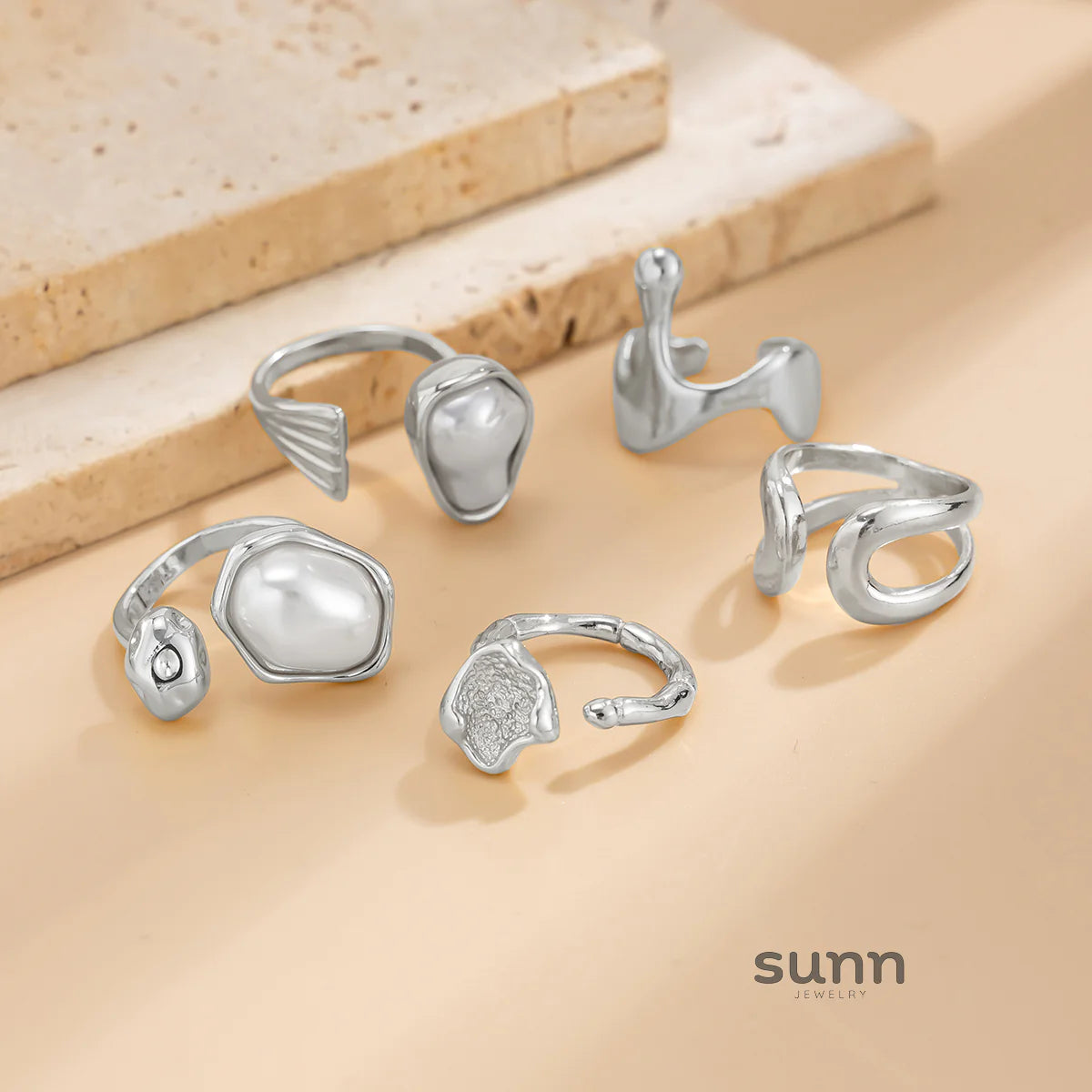 Morghan 5-Piece Pearl Crown Ring Set