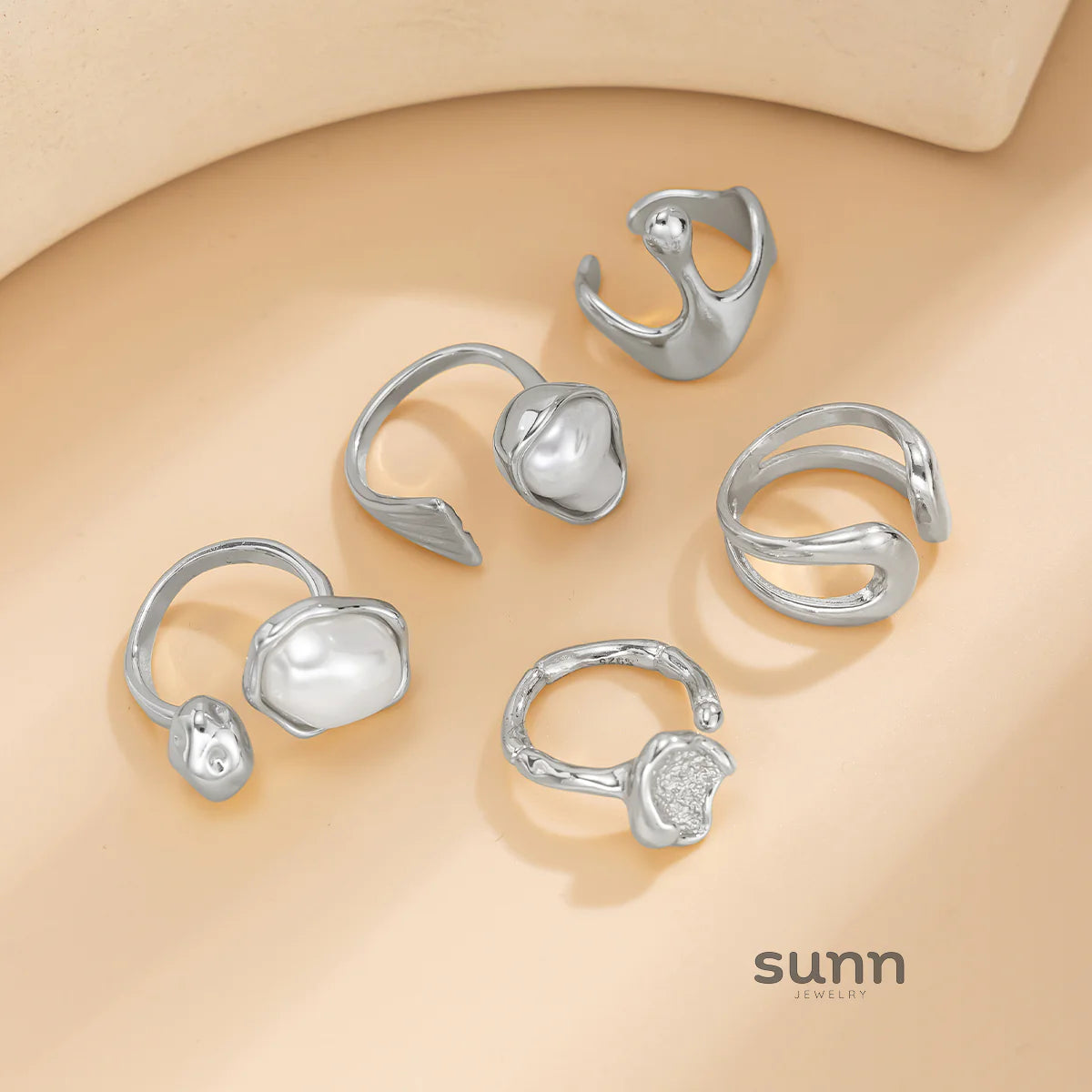 Morghan 5-Piece Pearl Crown Ring Set